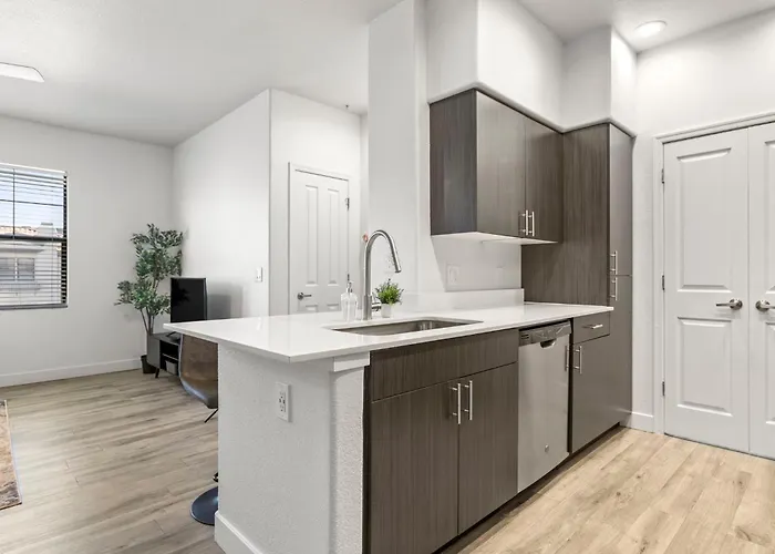 Apartment Cozysuites By The Stadium W Pool! 11 Glendale