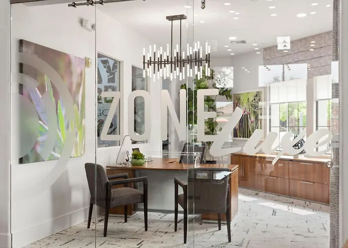 Cozysuites By The Stadium W Pool! 11 Apartment